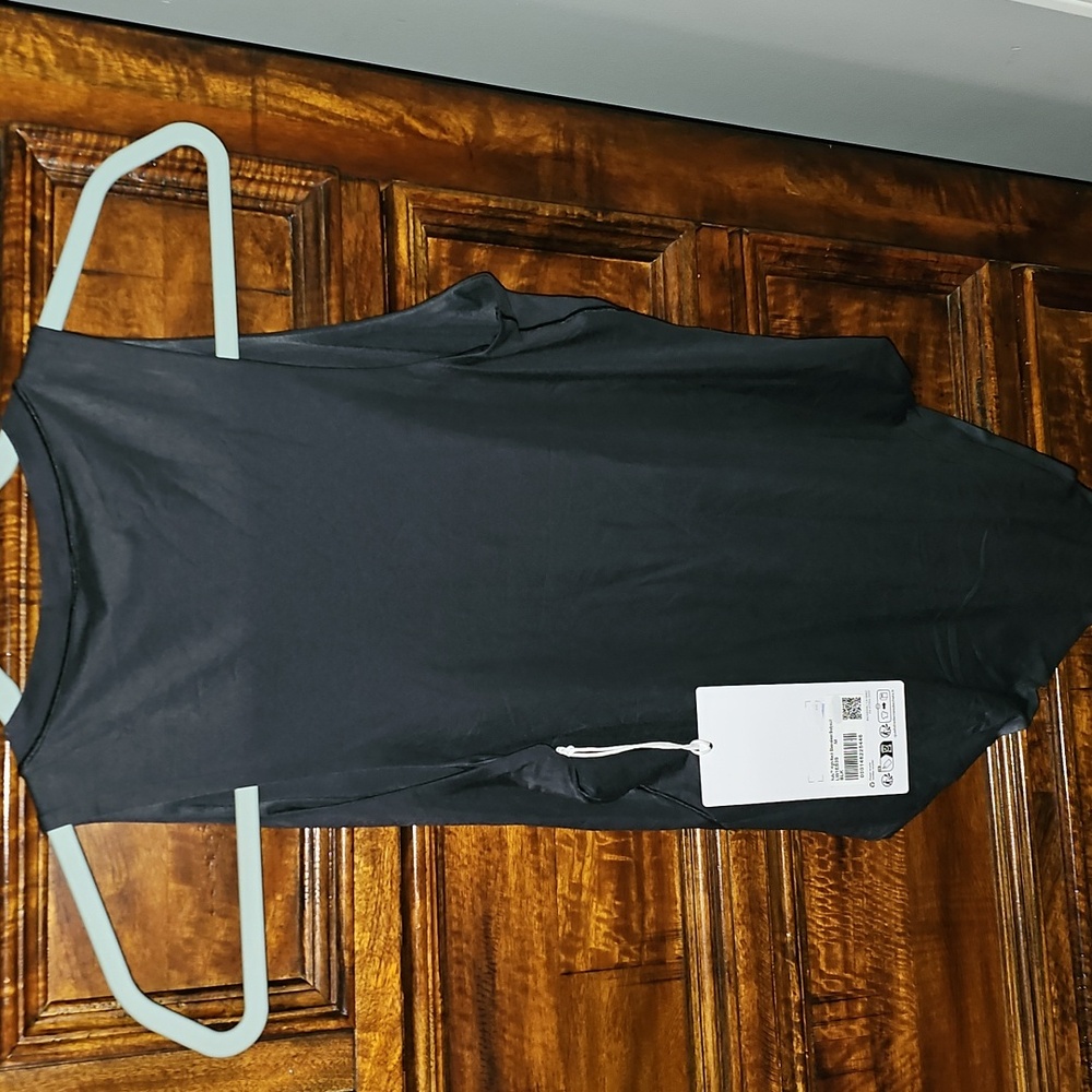 Lululemon Nulu High Neck Bodysuit!! Sz Medium,BLK,sleeveless! - Picture 11 of 16
